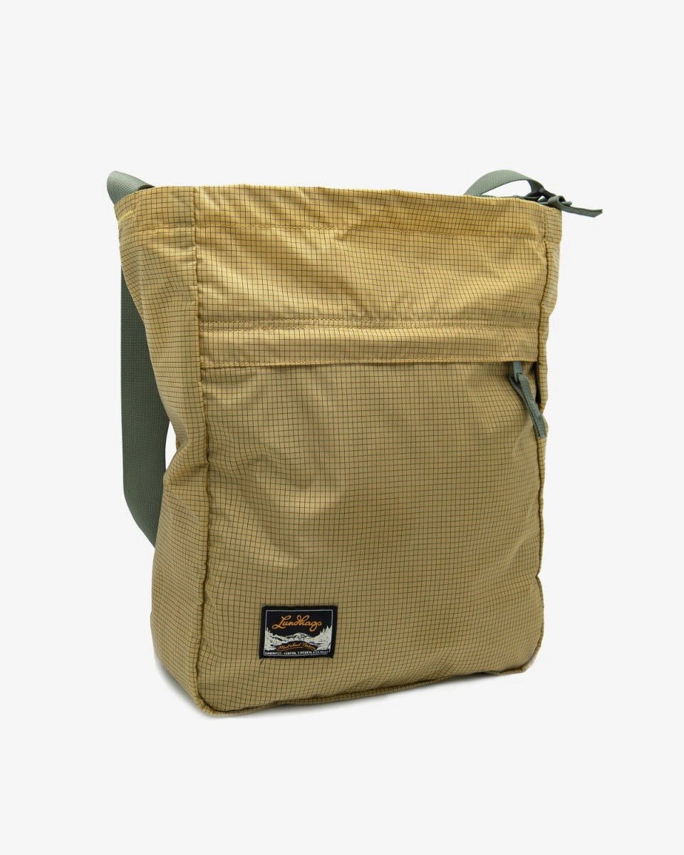 CORE TOTE BAG 20 L