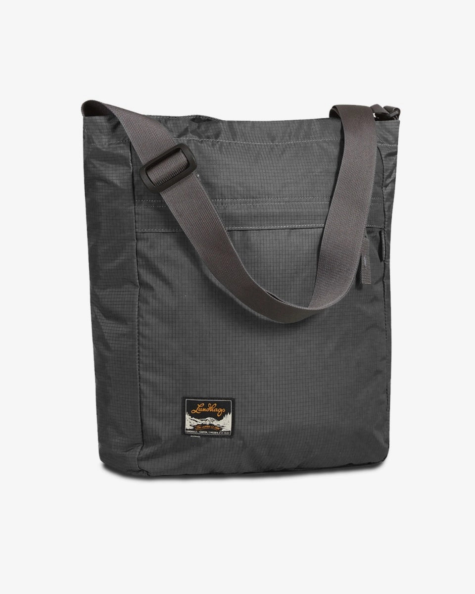 CORE TOTE BAG 20 L