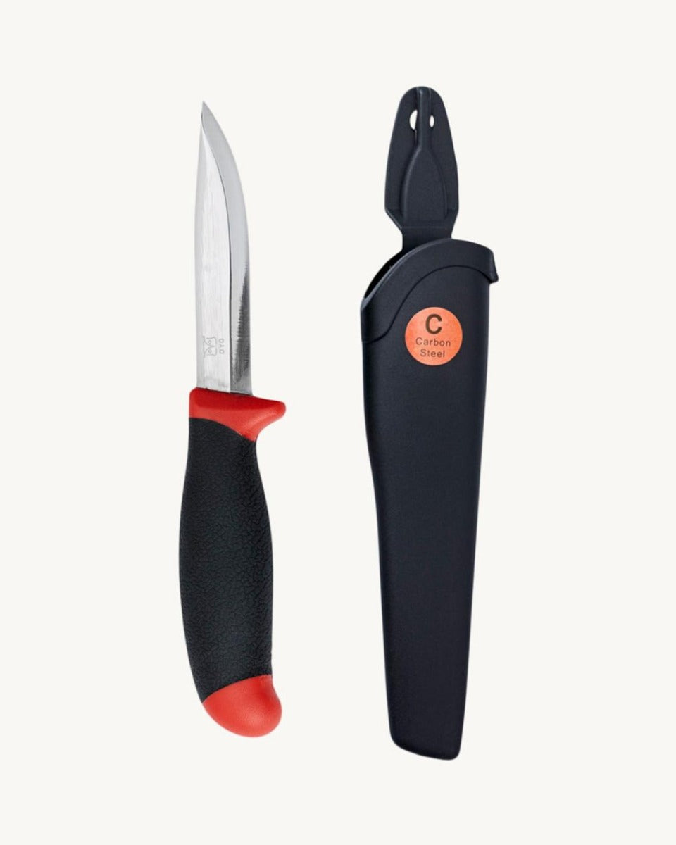 KNIV I KULSTOFSTÅL MED SKED