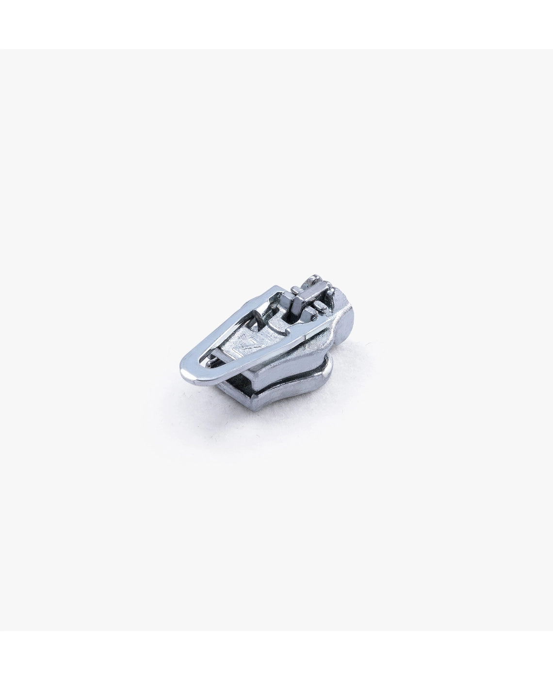 METAL & PLATIC ZIPPER