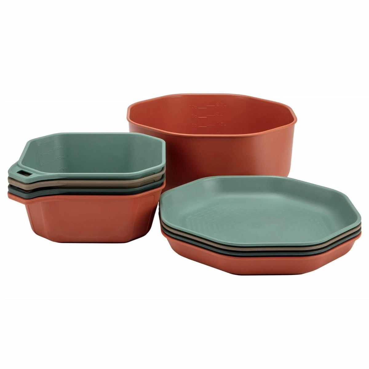 COMPLEAT TABLEWARE SET