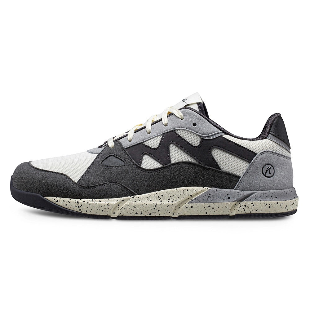 SNEAKER ADDICT W