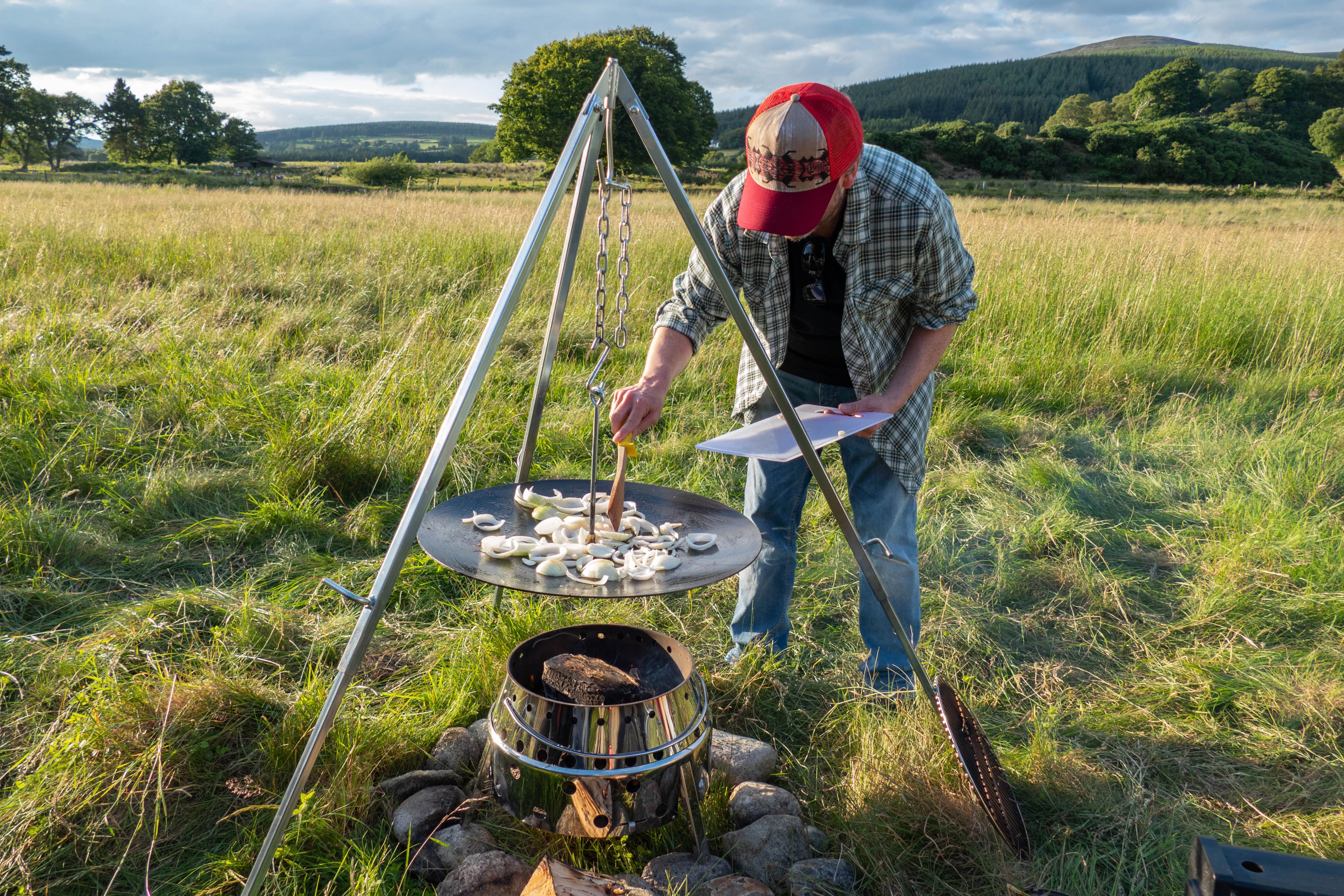 HANGING GRILL TRAY FOR TRIPOD