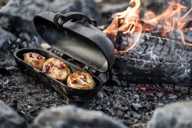 CAST-IRON POTATO COOKER